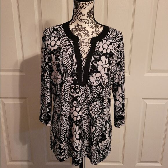 Rafaella woman's black and white floral large top - Picture 1 of 7